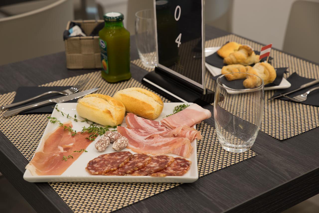 Bed and Breakfast Twice - Napoli Esterno foto