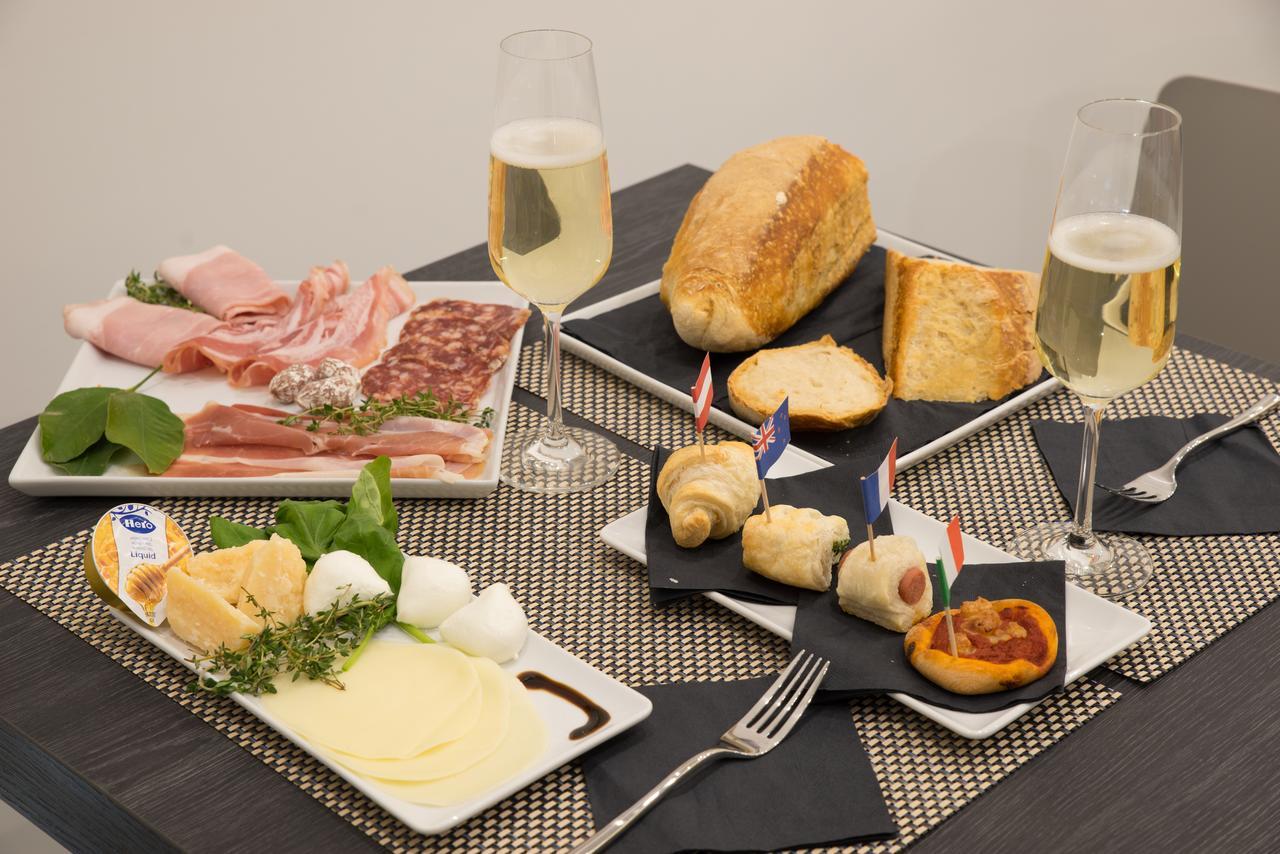 Bed and Breakfast Twice - Napoli Esterno foto